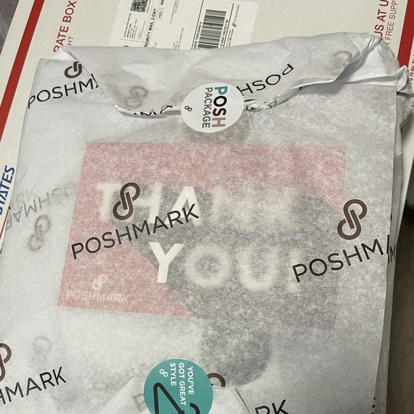 #PoshPolitely in my #PoshAmbassadorII Closet 4 #PoshProcess & #PoshProtection! - Picture 9 of 12